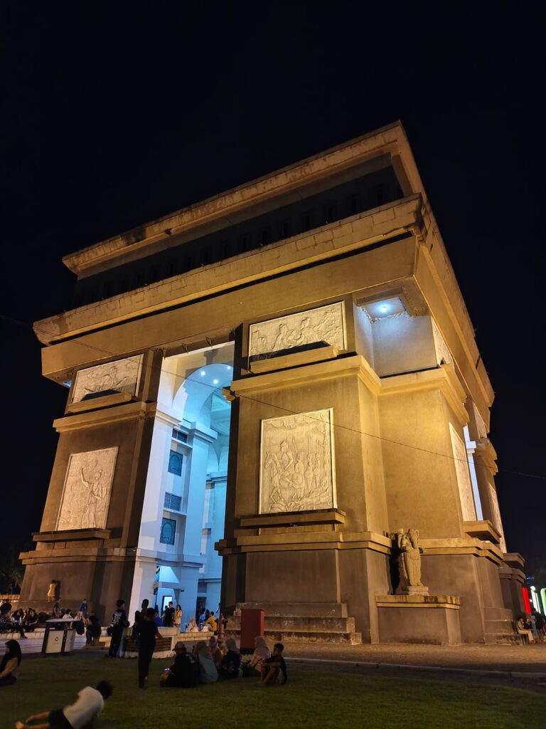 What's this monument. It feels so familiar, yet so new.